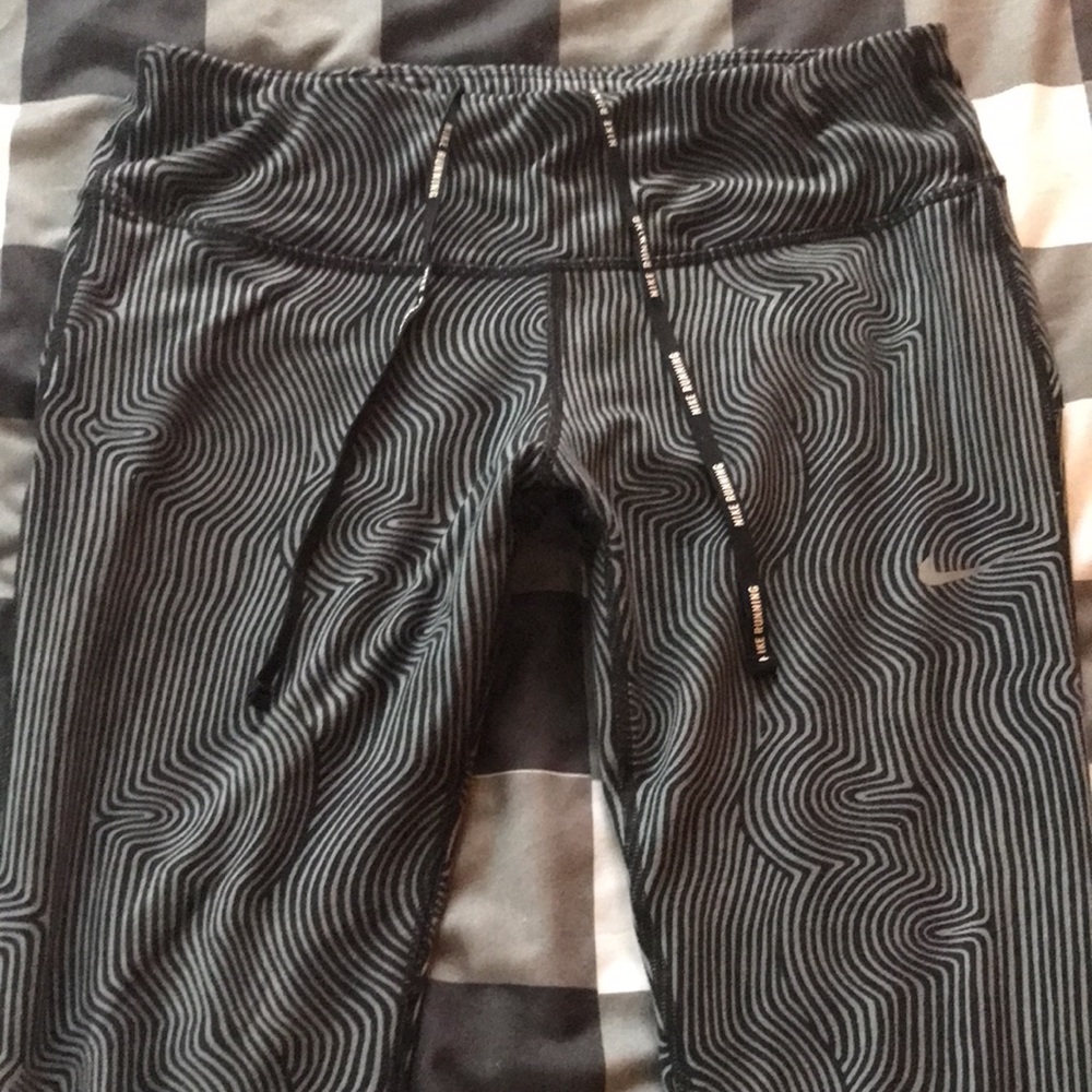 Women’s NIKE Dri-Fit Black Gray FINGERPRINT Design Leggings Sz M